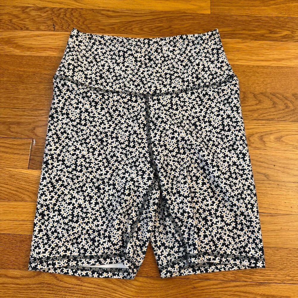 Balance Collection High Rise 7" Biker Shorts Black White Flowers Floral - Medium